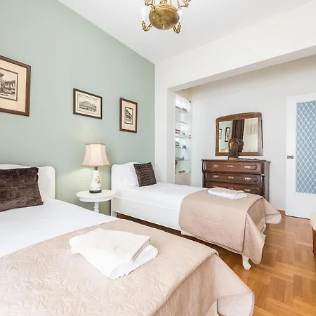 Sophisticated Family House With Acropolis View Apartment Athen